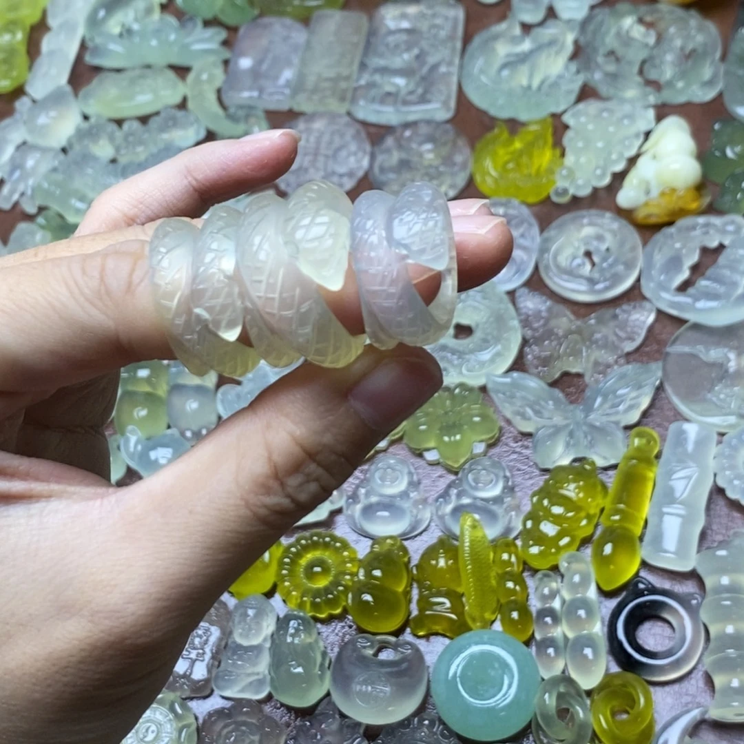 蛇纹石玉合金颈饰