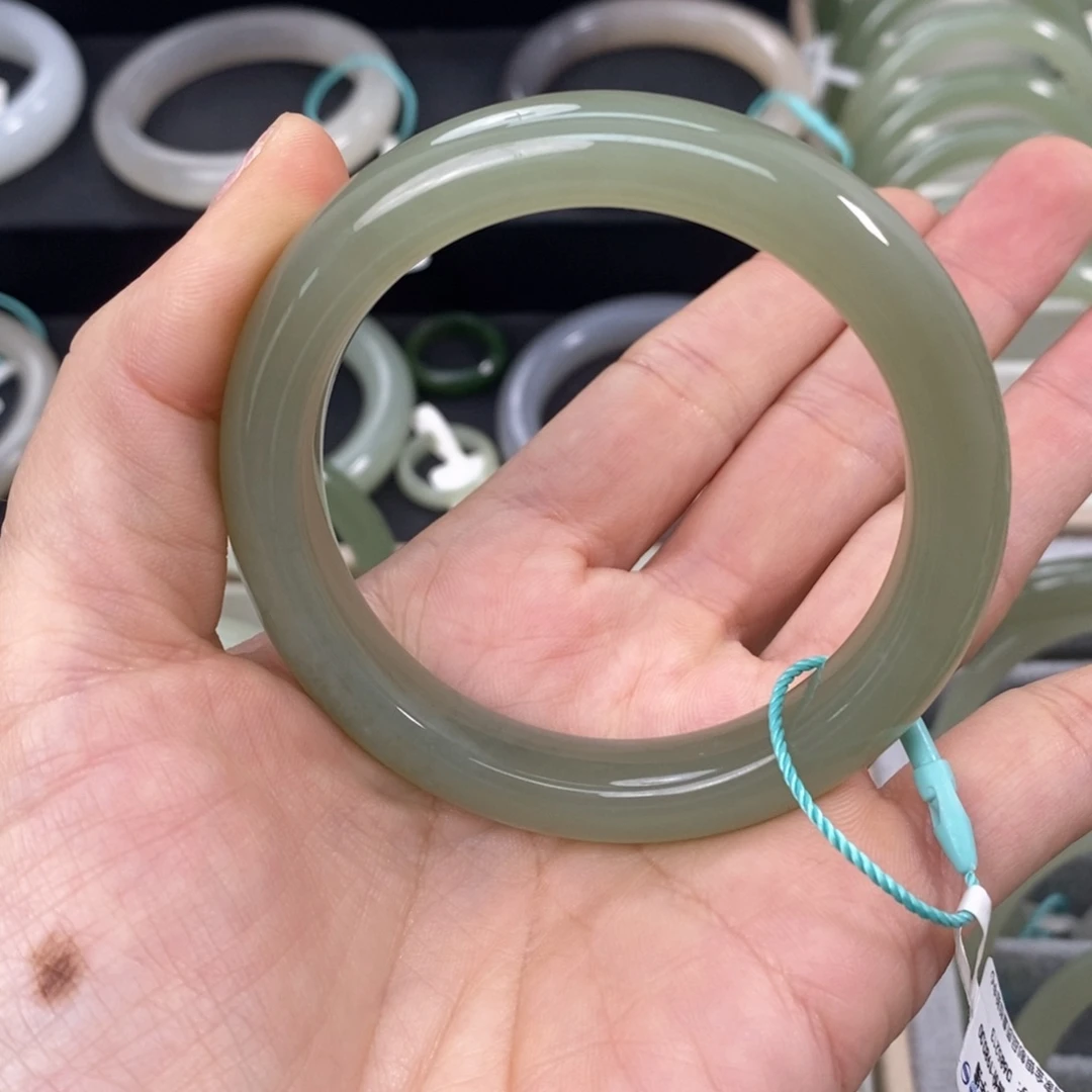 和田玉手镯未镶嵌55