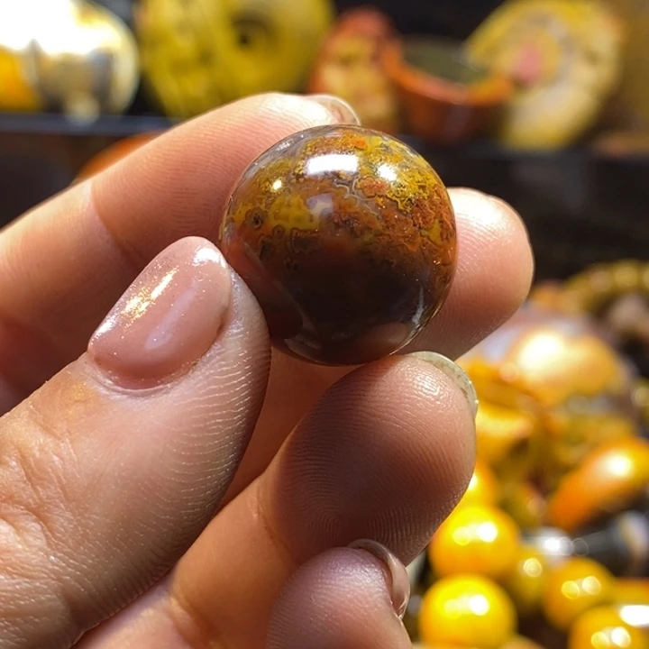 合金颈饰玛瑙/玉髓曹**俗