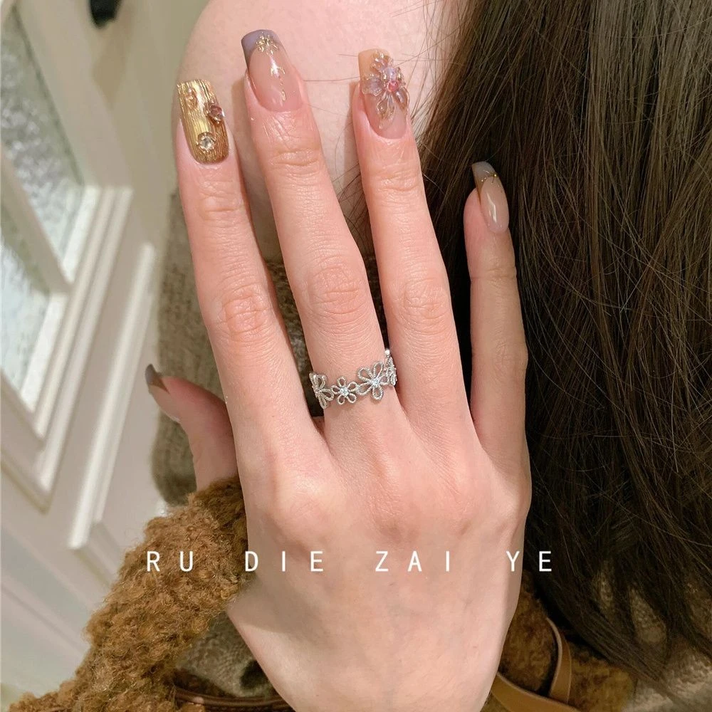 铜合金戒指 甜美银色蕾丝花环戒指轻奢精致春夏小众设计开口戒指