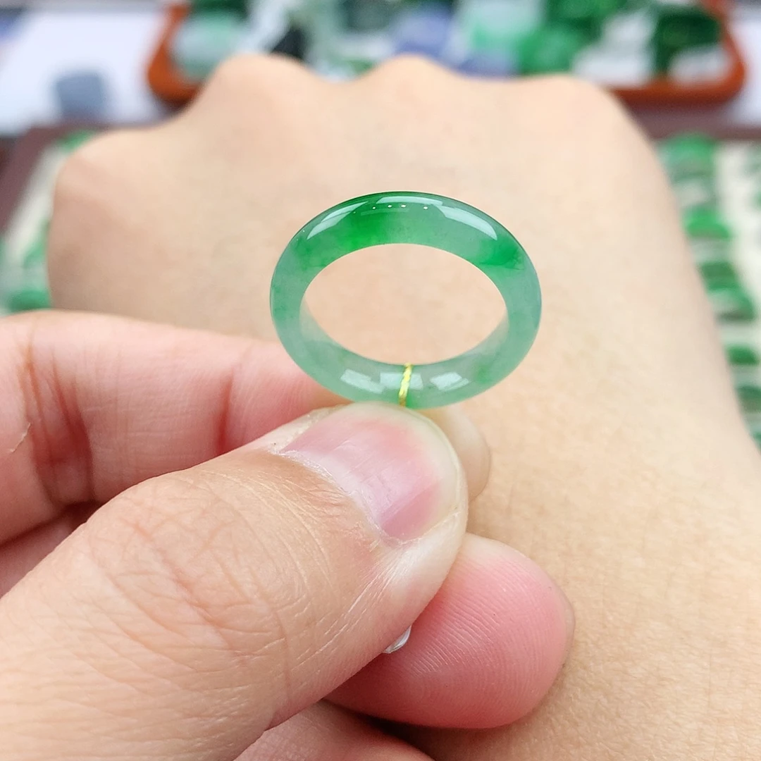 翡翠未镶嵌戒指9号