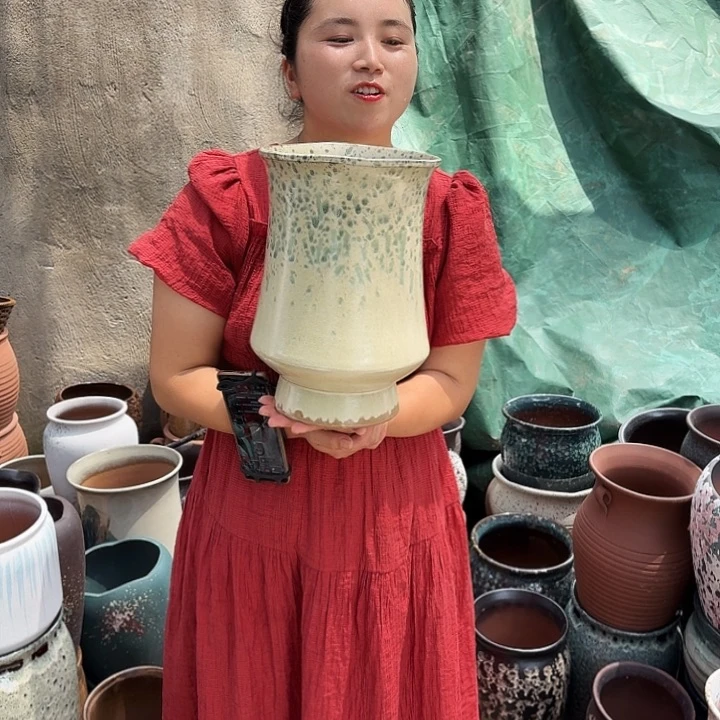 口20高30一个盆子。