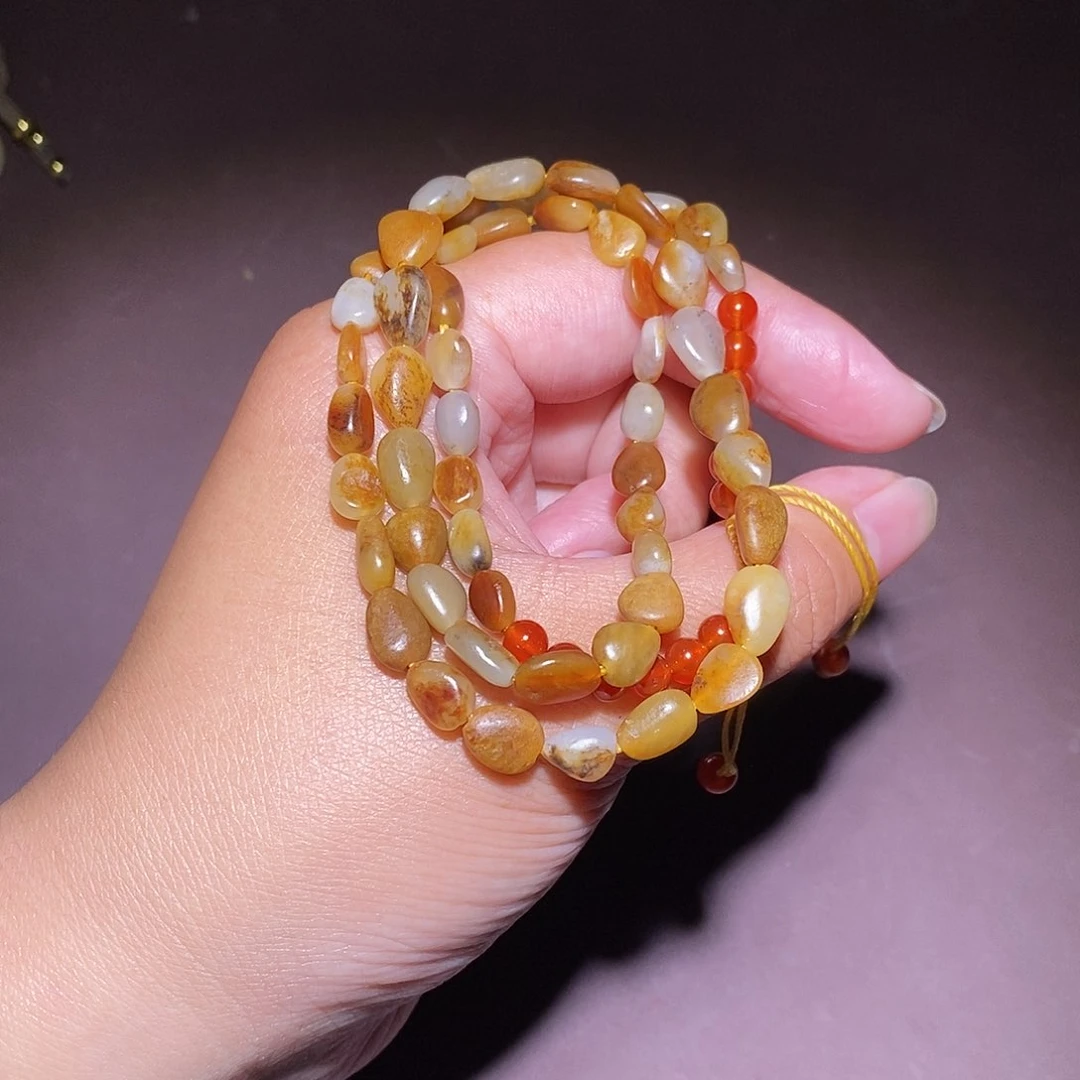 一***泉和田玉未镶嵌颈饰