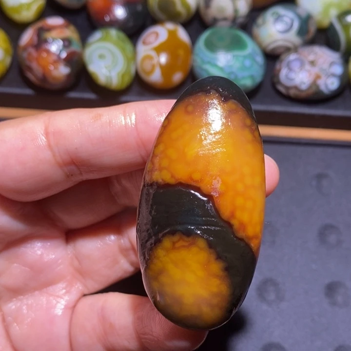 未镶嵌玛瑙/玉髓珠宝半成品80