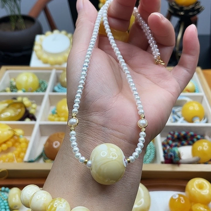 蜜蜡套链18K金镶嵌18k金苹果珠吊坠项链