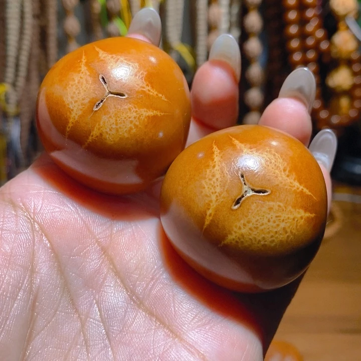 野生大橄榄核光珠把件39