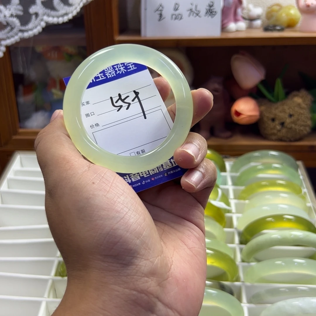 蛇纹石玉未镶嵌手镯542