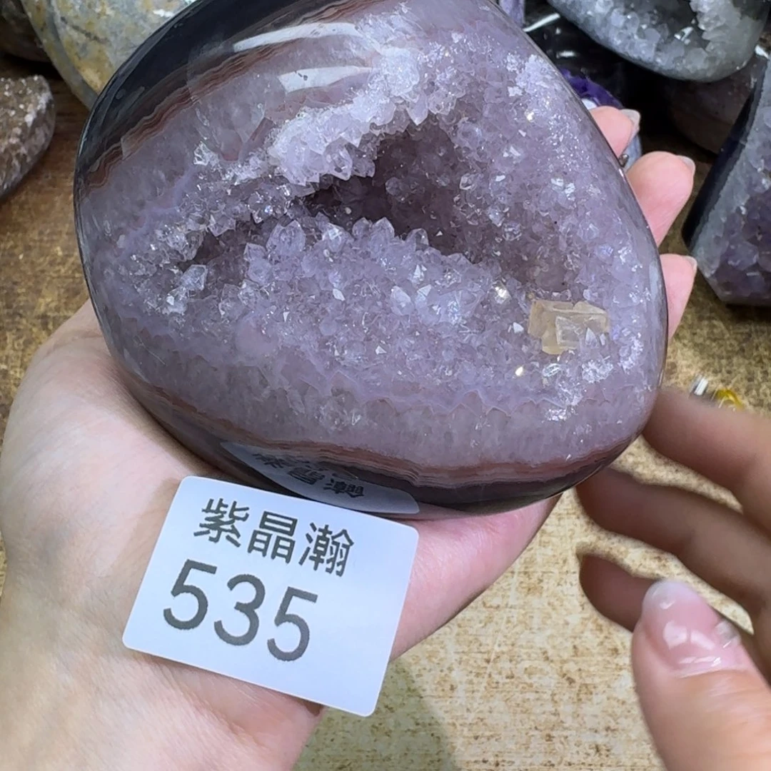 未镶嵌水晶大型摆件（非配饰）