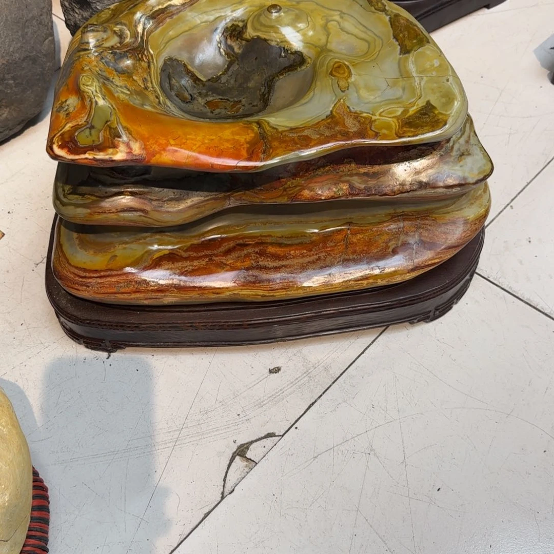 用***2藏玉奇石上一个好