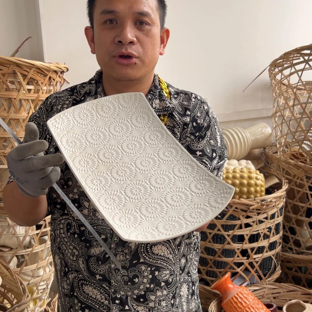 摆件89 号高中低温陶瓷瓶（部分微瑕）