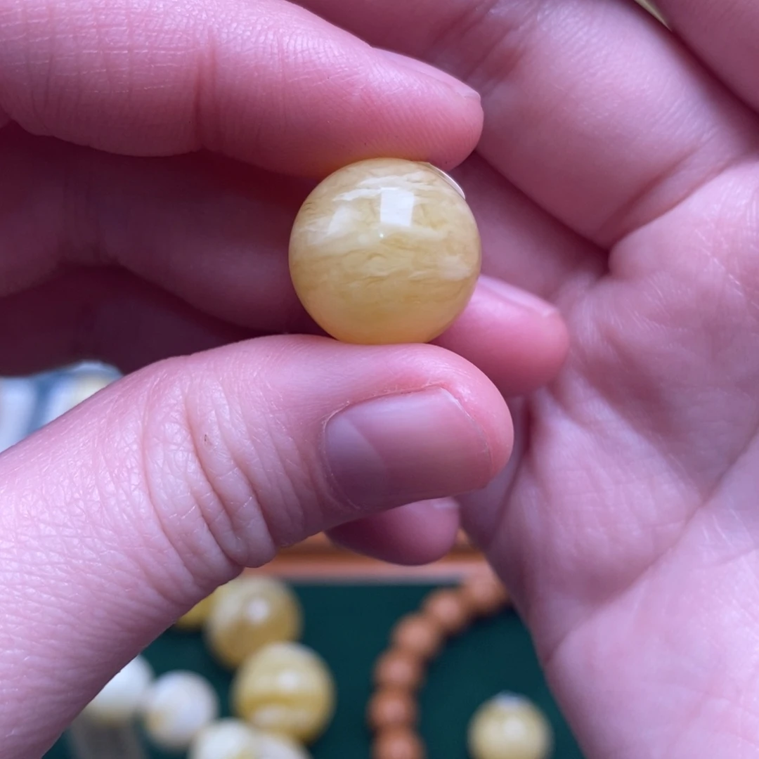 D***、蜜蜡未镶嵌珠宝奇石