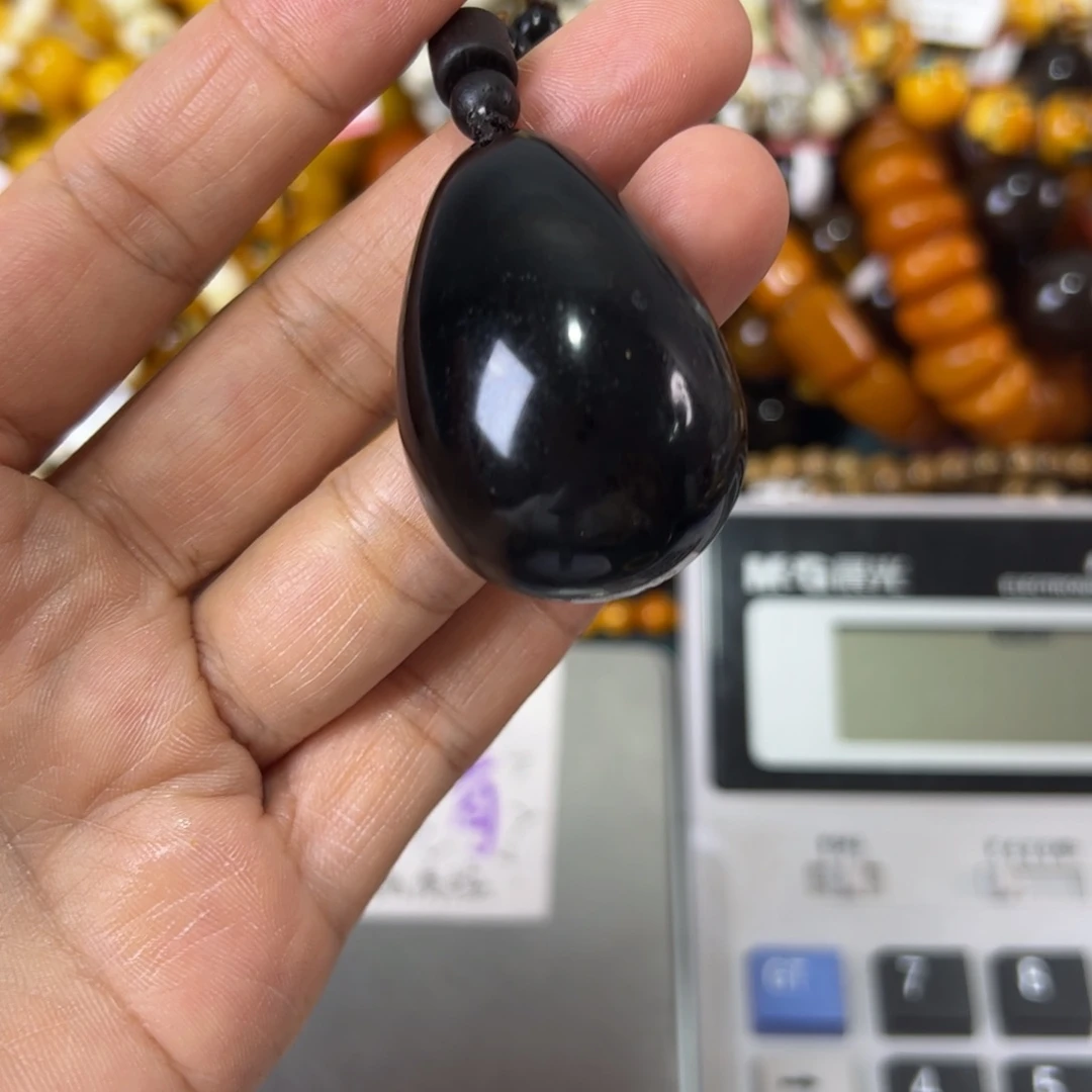 未镶嵌琥珀珠宝奇石769