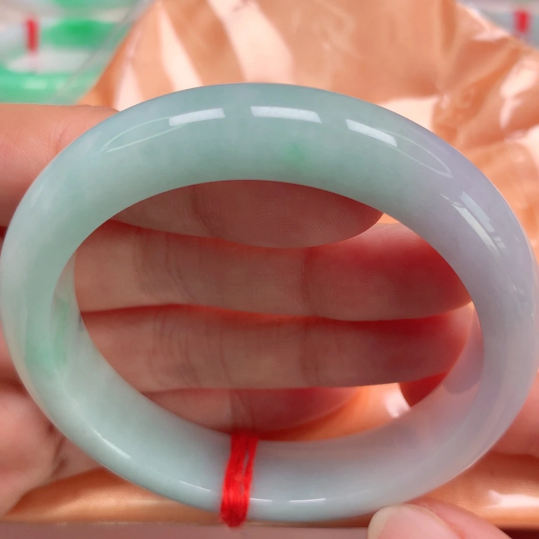 翡翠未镶嵌手镯渐变色