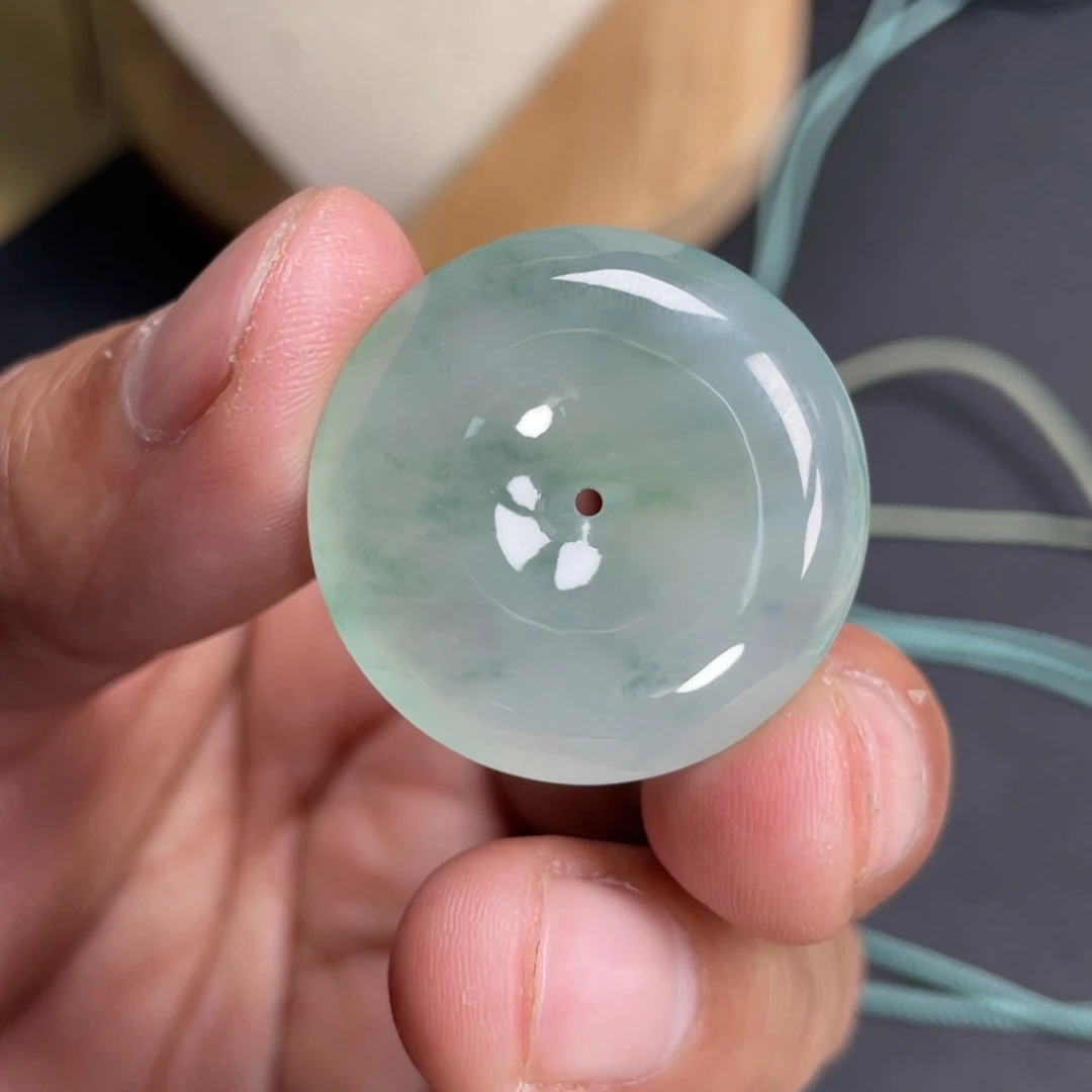 翡翠未镶嵌颈饰30+7.5