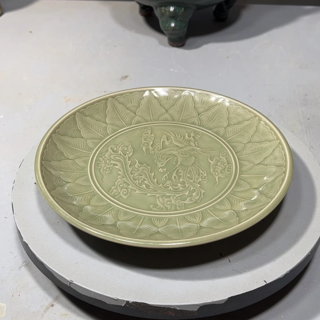 瓶秘色瓷器品相完美