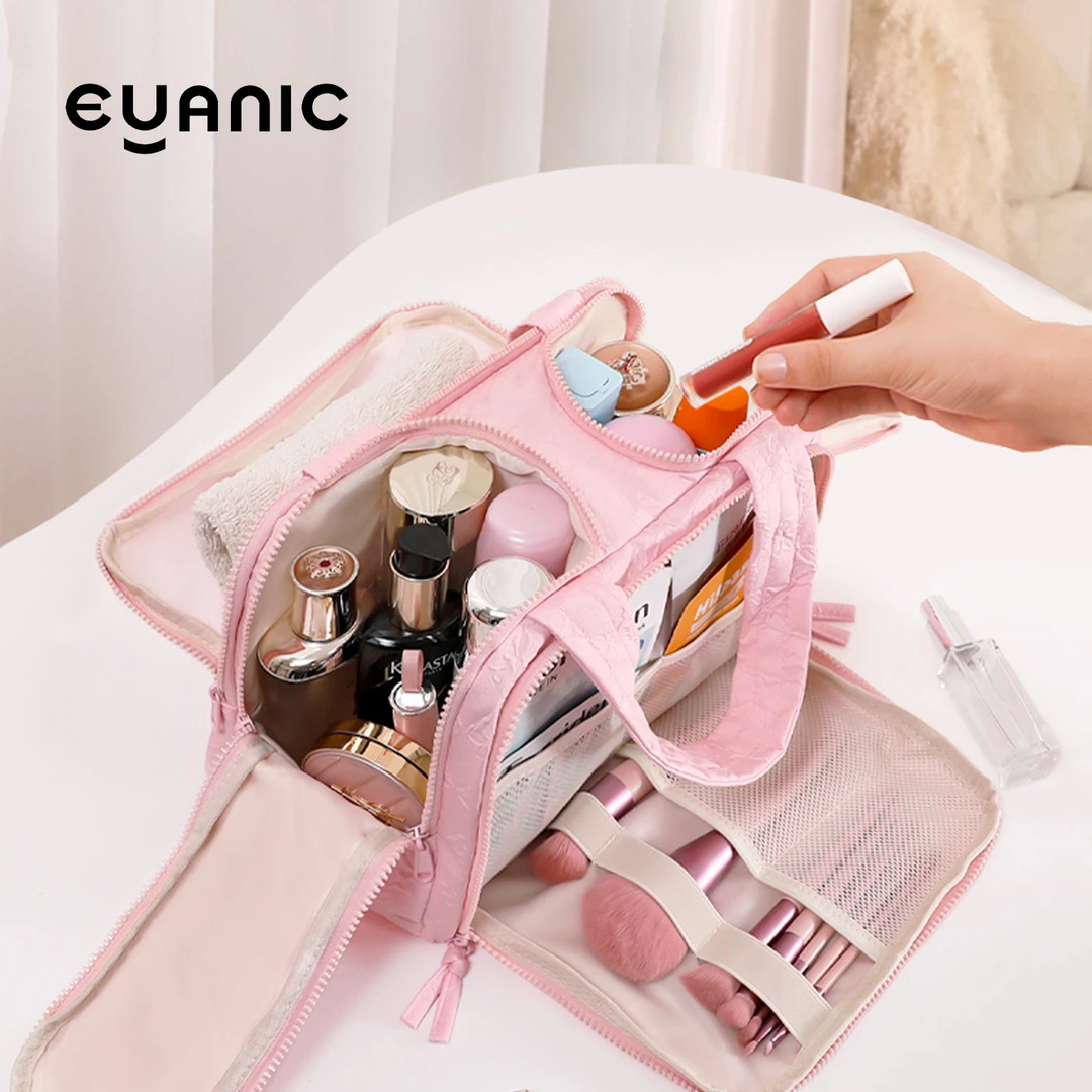 多功能简约化妆包手包式多分区ins风果冻包休闲女干湿分离化妆袋