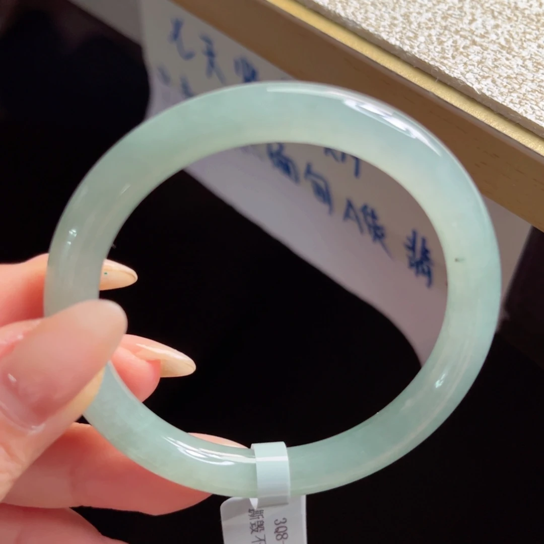 翡翠未镶嵌手镯手镯