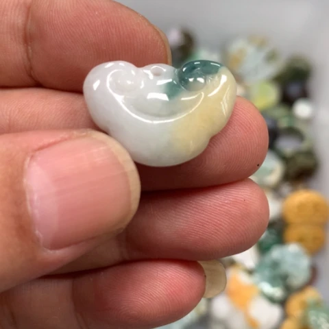 【闪购商品】颈饰未镶嵌翡翠