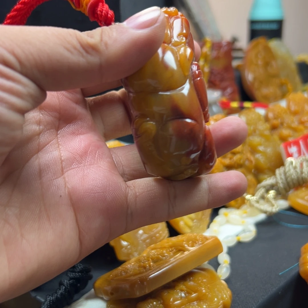 喜***仙石英质玉（黄龙玉）未镶嵌hly