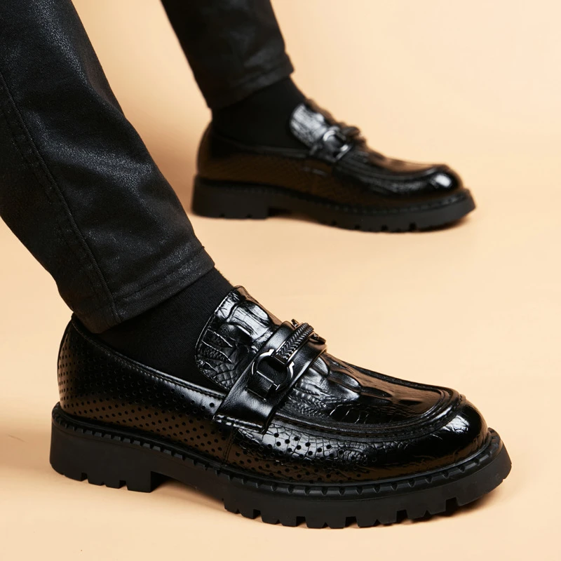 韩版潮流镂空皮鞋男士透气商务休闲男鞋英伦风潮鞋套脚时尚豆豆鞋