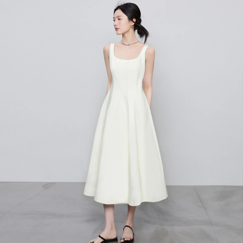 轻奢高级感收腰遮肚子显瘦大摆背心连衣裙子女独特别漂亮掐腰裙子