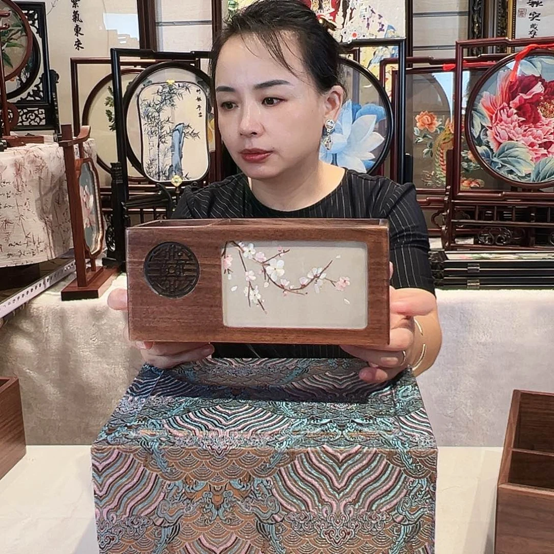 织绣苏绣收纳盒手工