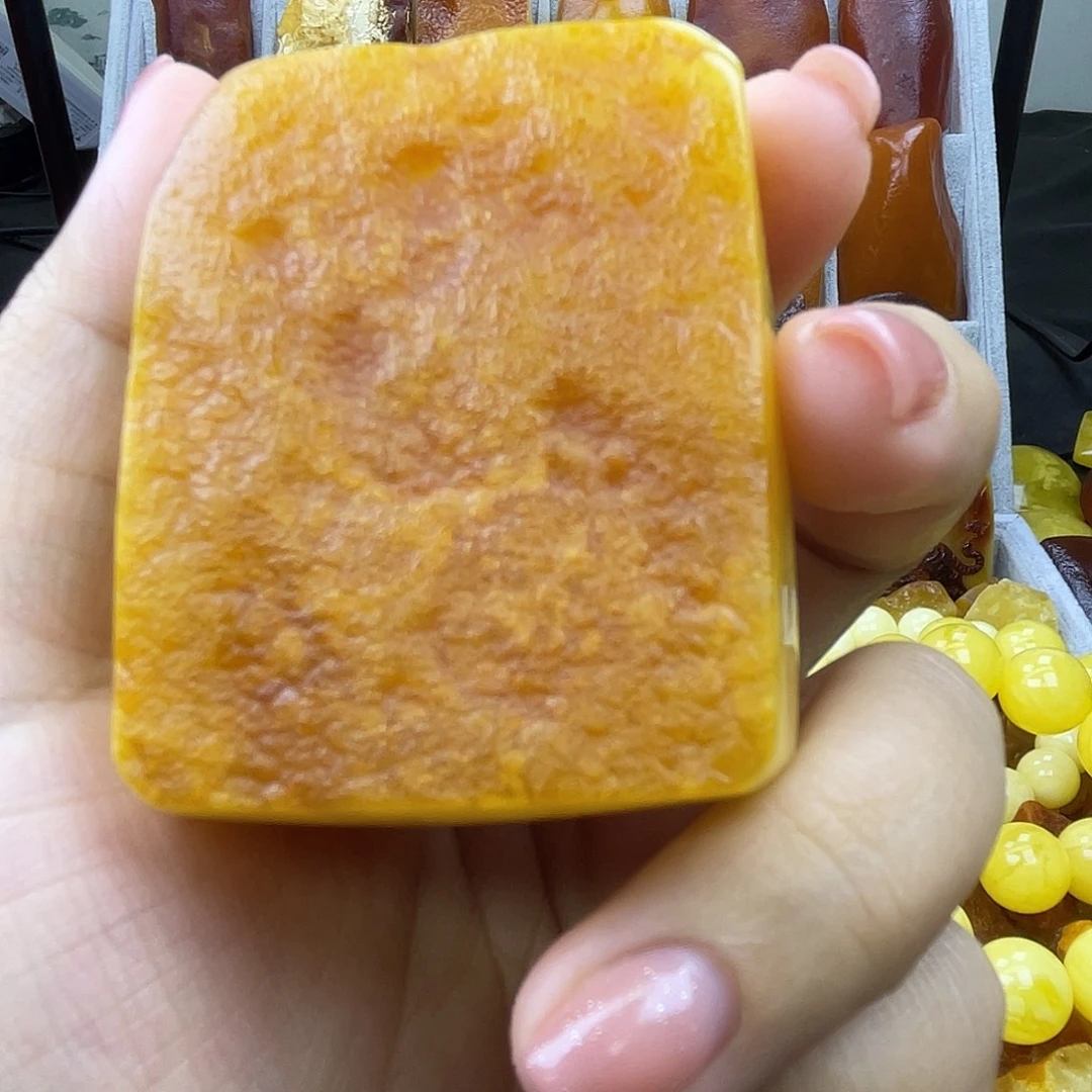 定制蜜蜡未镶嵌9889988888
