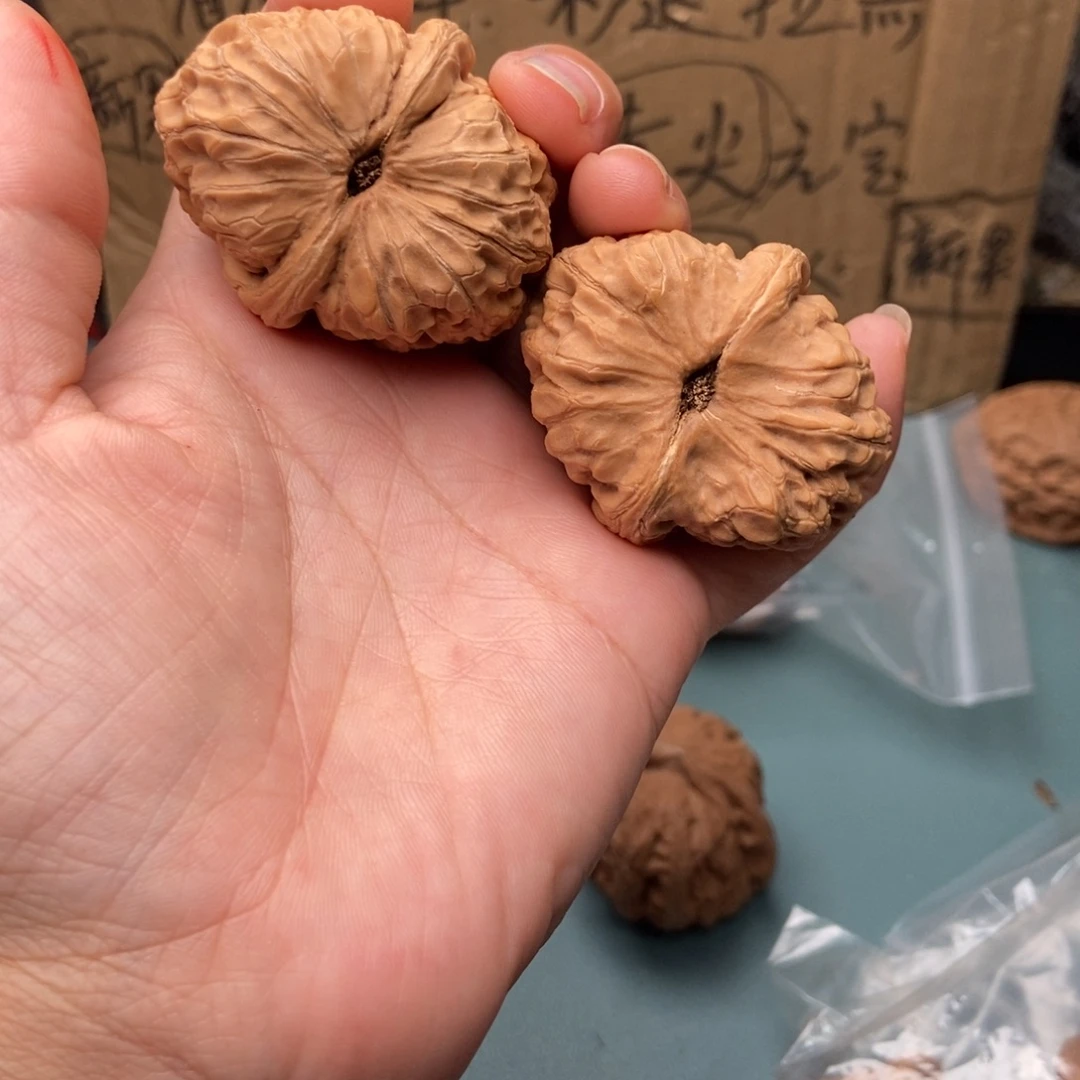 吹***爷文玩核桃吊坠驴67