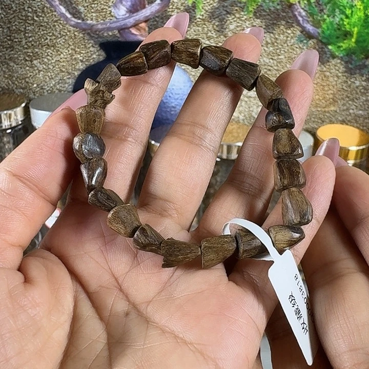 @***人沉香手串纹莱随型