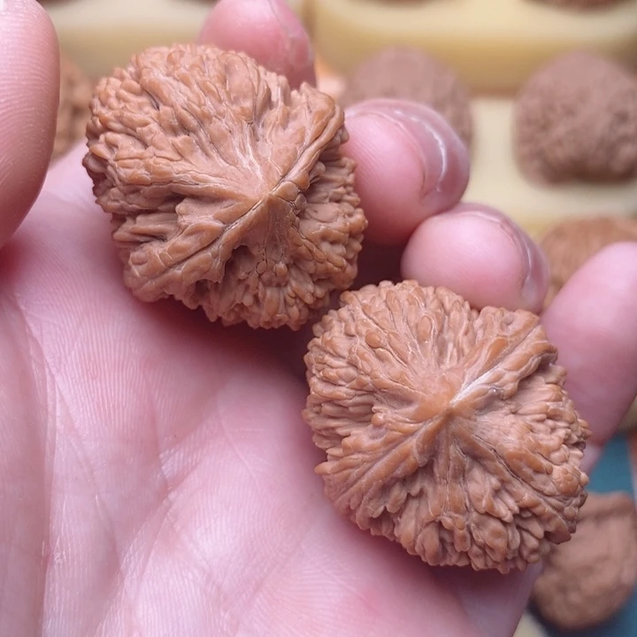 文玩核桃把件边32肚37全品小蒜头