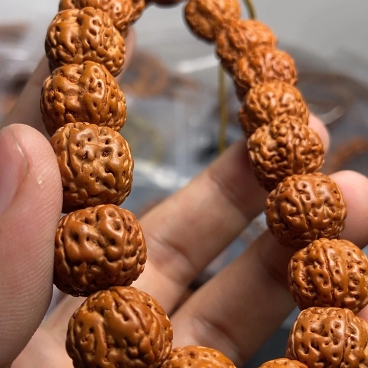 猴头核桃吊坠半*烟你说什么时候