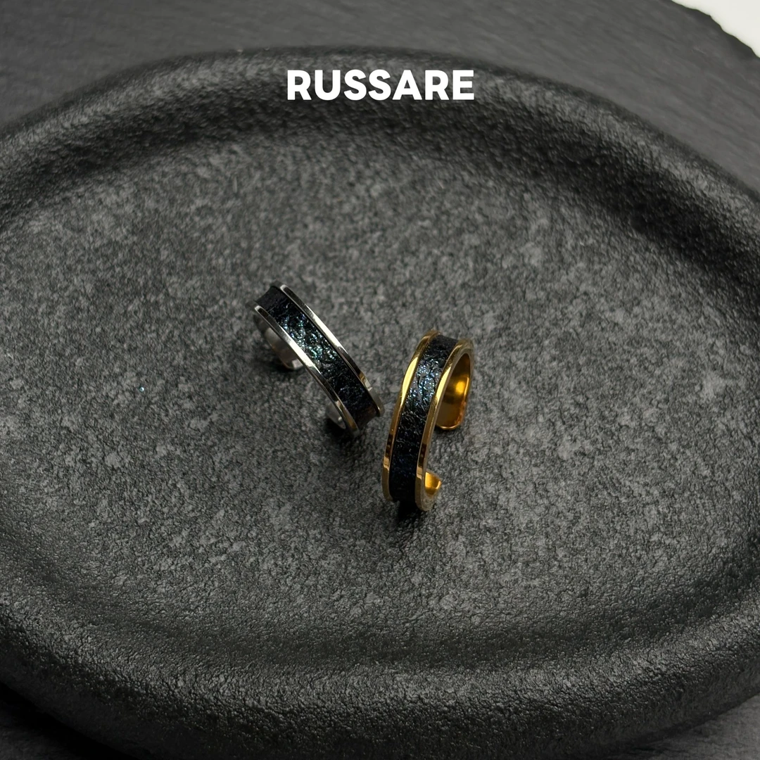 钛钢皮质戒指 钛钢皮质russare手工蛇皮小众原创饰品礼物