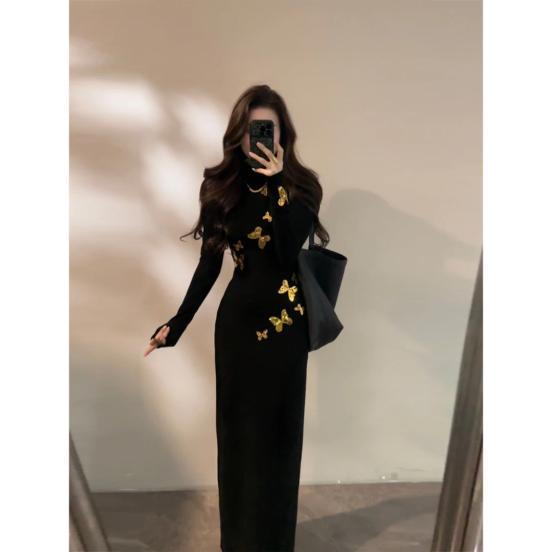 【大婷婷】 新款半高领秋冬蝴蝶刺绣长袖气质连衣裙长裙DT1872
