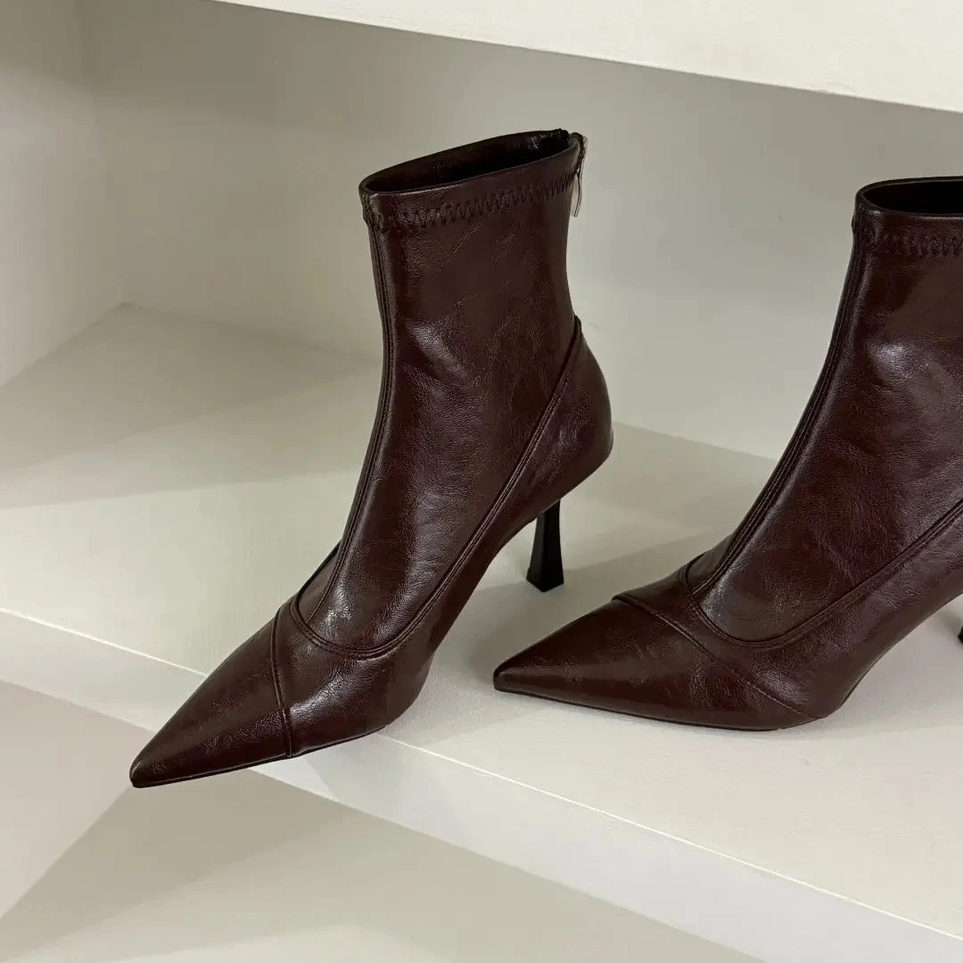 韩版软皮显瘦细跟尖头女靴短筒高跟鞋时装靴后拉链法式瘦瘦女短靴