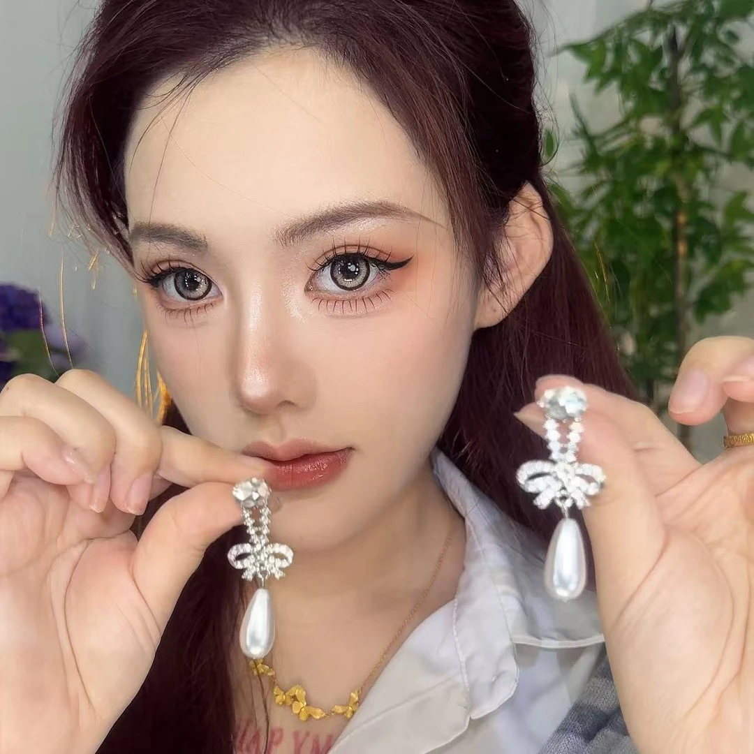 合金耳饰 百搭长款轻奢小众复古气质蝴蝶结耳环女ins潮水钻珠珠耳