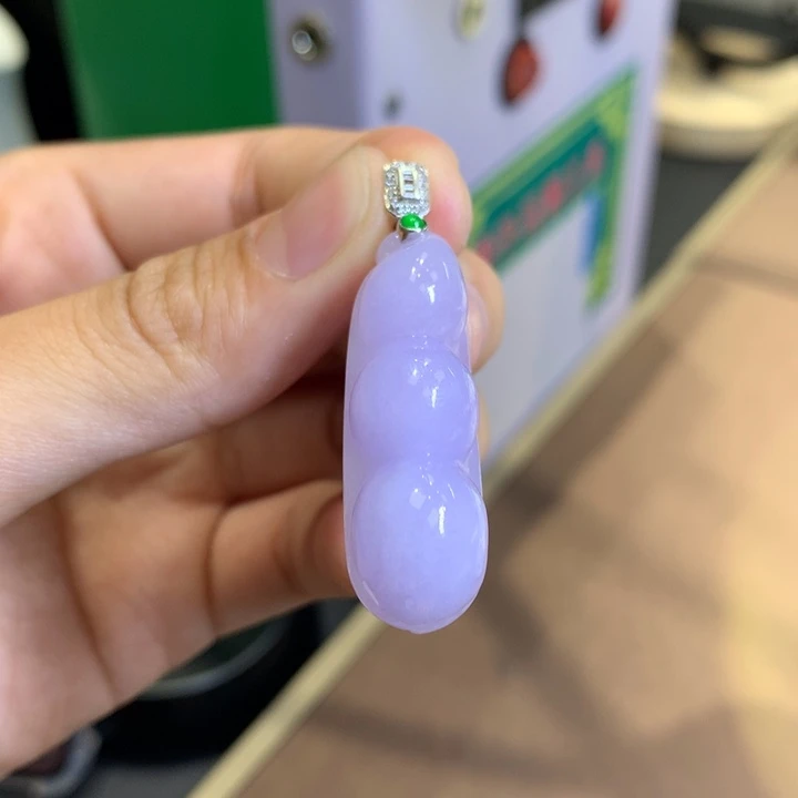 颈饰18K金镶嵌翡翠翡翠