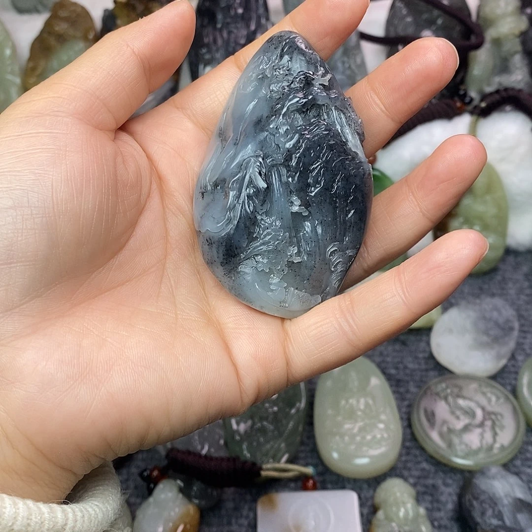 和田玉未镶嵌颈饰