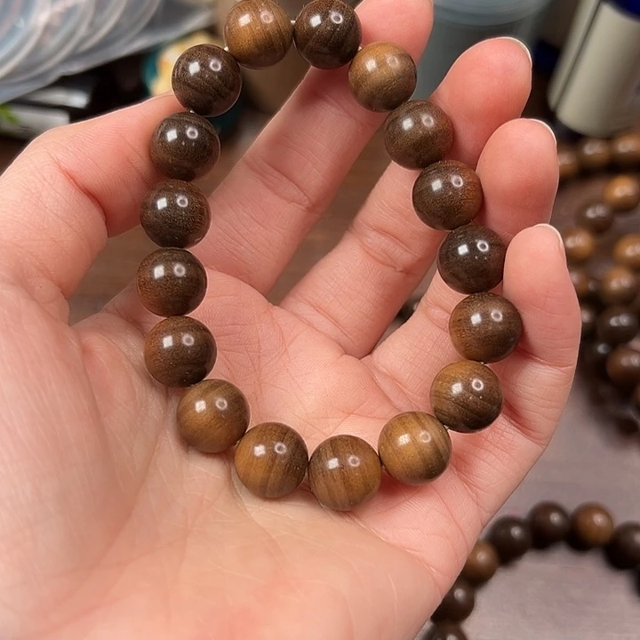 檀香木手串/手链1.2×17雷击料
