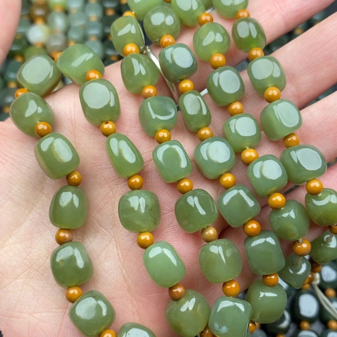 和田玉未镶嵌车挂