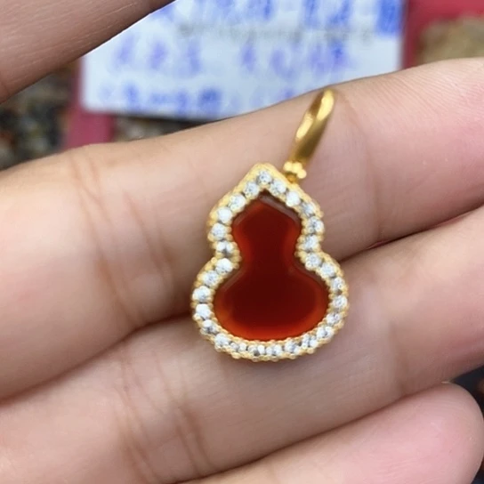 玛瑙/玉髓颈饰合金葫芦