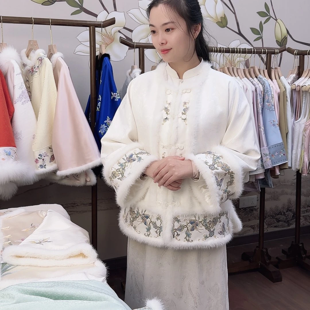 刺绣15.真丝棉服上衣外套