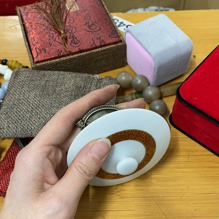 瓷片哈中古工艺品一件