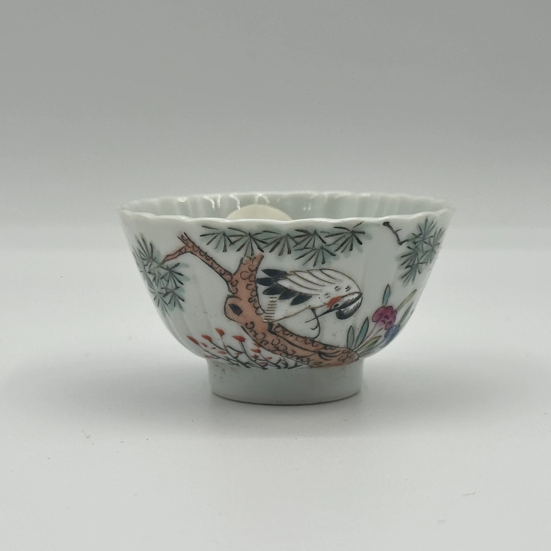 1938 清晚期粉彩仙鹤纹花口主人杯