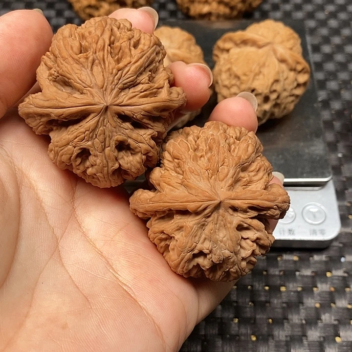 z***n吊坠文玩核桃大粗筋48
