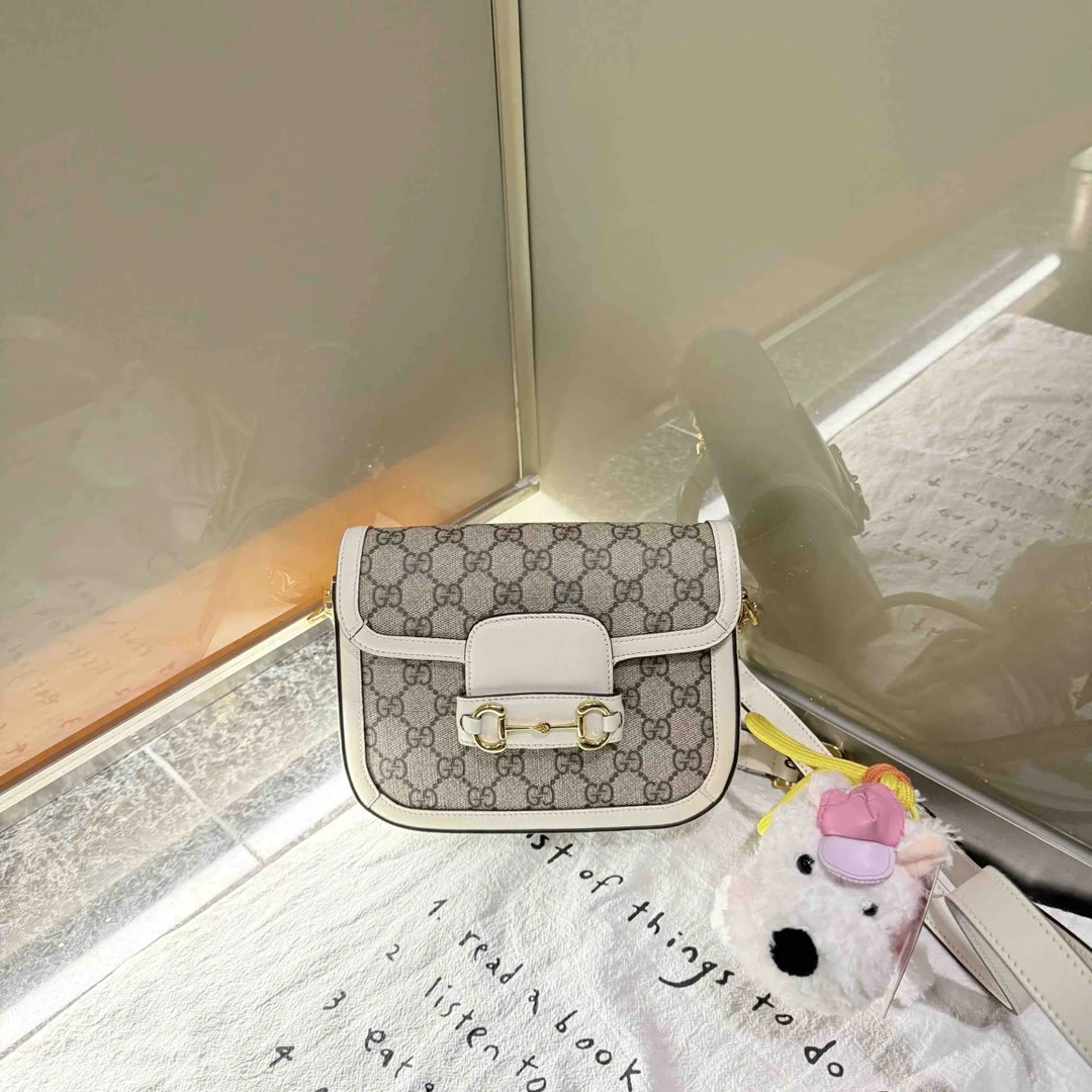 99新 GUCCI/古驰 马鞍mini 白色 闲置/9236