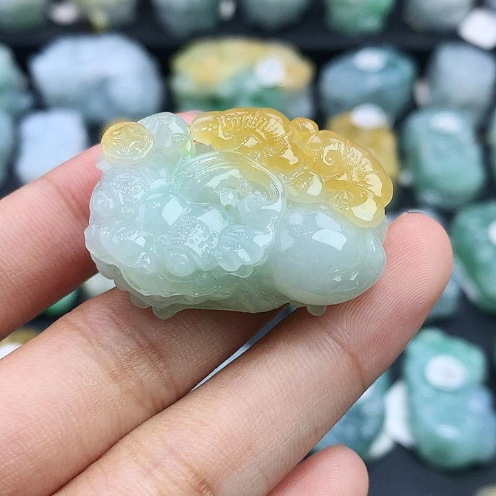 翡翠未镶嵌颈饰天然缅甸翡翠