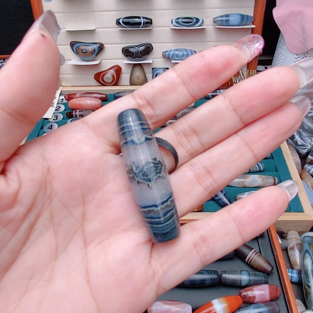 合金颈饰玛瑙/玉髓风****吗