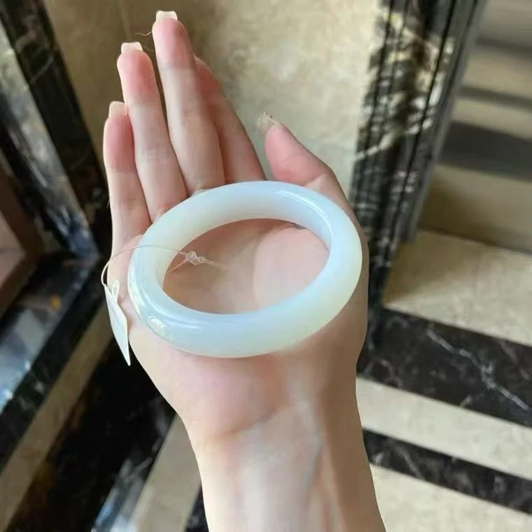 女款整圈油润细腻女款气质百搭