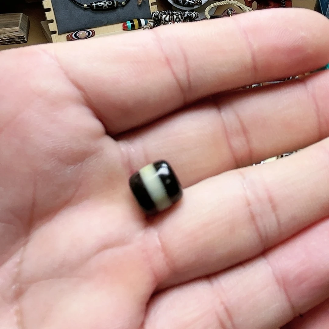 玛瑙/玉髓颈饰未镶嵌杨**?