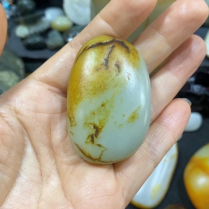 未镶嵌和田玉（糖玉）挂件